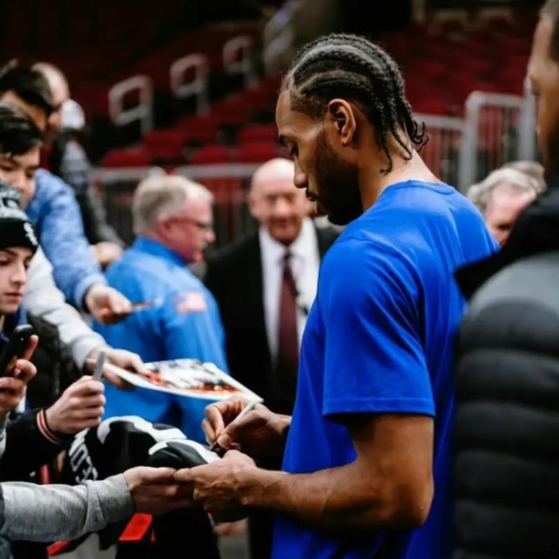 国米20岁中场卡尔博尼或冬窗终止热那亚租借（国米20岁中场卡尔博尼或将在冬窗提前结束热那亚租期）