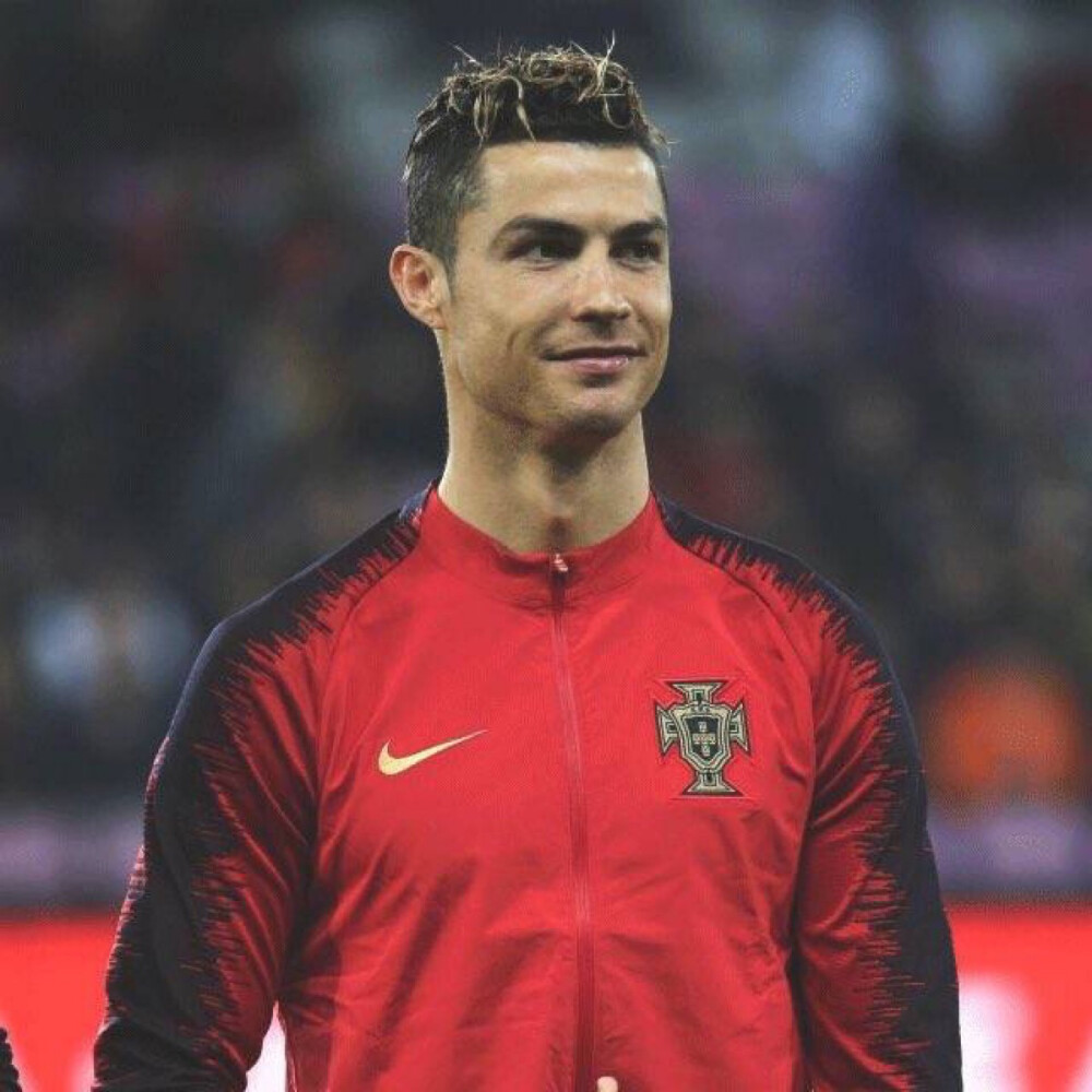 安东尼·乔书亚的性感让美国观众陷入狂热（安东尼·约书亚的魅力令美国观众为之疯狂）