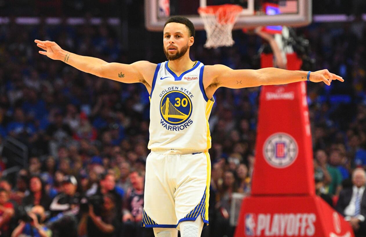 雷霆输球记者再次甩锅裁判？球员和教练都在总结自身问题（雷霆失利后记者又指责裁判？球员与教练聚焦自我检讨）