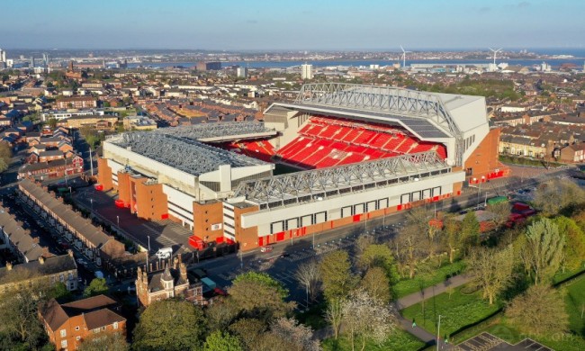 记者：罗马联系法比奥-席尔瓦团队，但若吉拉西离队他将留下（名记：罗马已接洽法比奥-席尔瓦团队，若吉拉西离开，席尔瓦将选择留队）