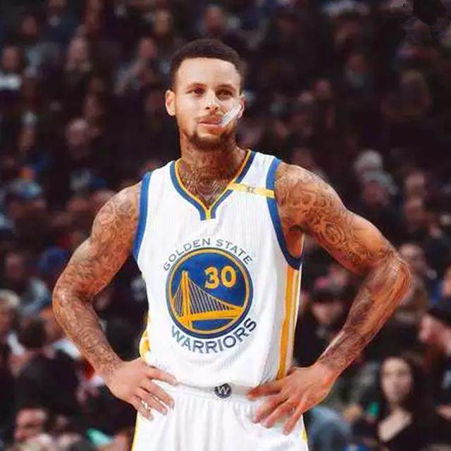 都体：尤文正在考虑冬窗追扎卡，桑德兰要价2000万欧（都体：尤文酝酿冬窗引进扎卡，桑德兰标价2000万欧元）