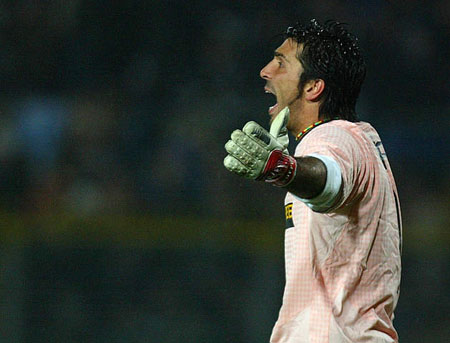 高开低走！瓦塞尔上半场25分，下半场仅3分（由盛转衰！瓦塞尔上半场砍下25分，下半场仅得3分）