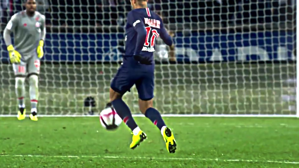 毫无竞争力，阿贾克斯本赛季欧冠5战全败仅进1球净负15球垫底（阿贾克斯欧冠表现低迷：5战皆负仅入1球，净负15球小组垫底）