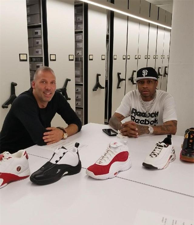 凯恩vs斯图加特全场数据：出战30分钟，射门4次进3球（凯恩对阵斯图加特：30分钟4射3中，全场数据速览）