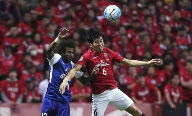 替补13+2，火箭队用4锋线补谢泼德防守，阿门26分 开发新进攻手段（替补13+2，火箭四锋线为谢泼德补防，阿门26分探索新进攻打法）