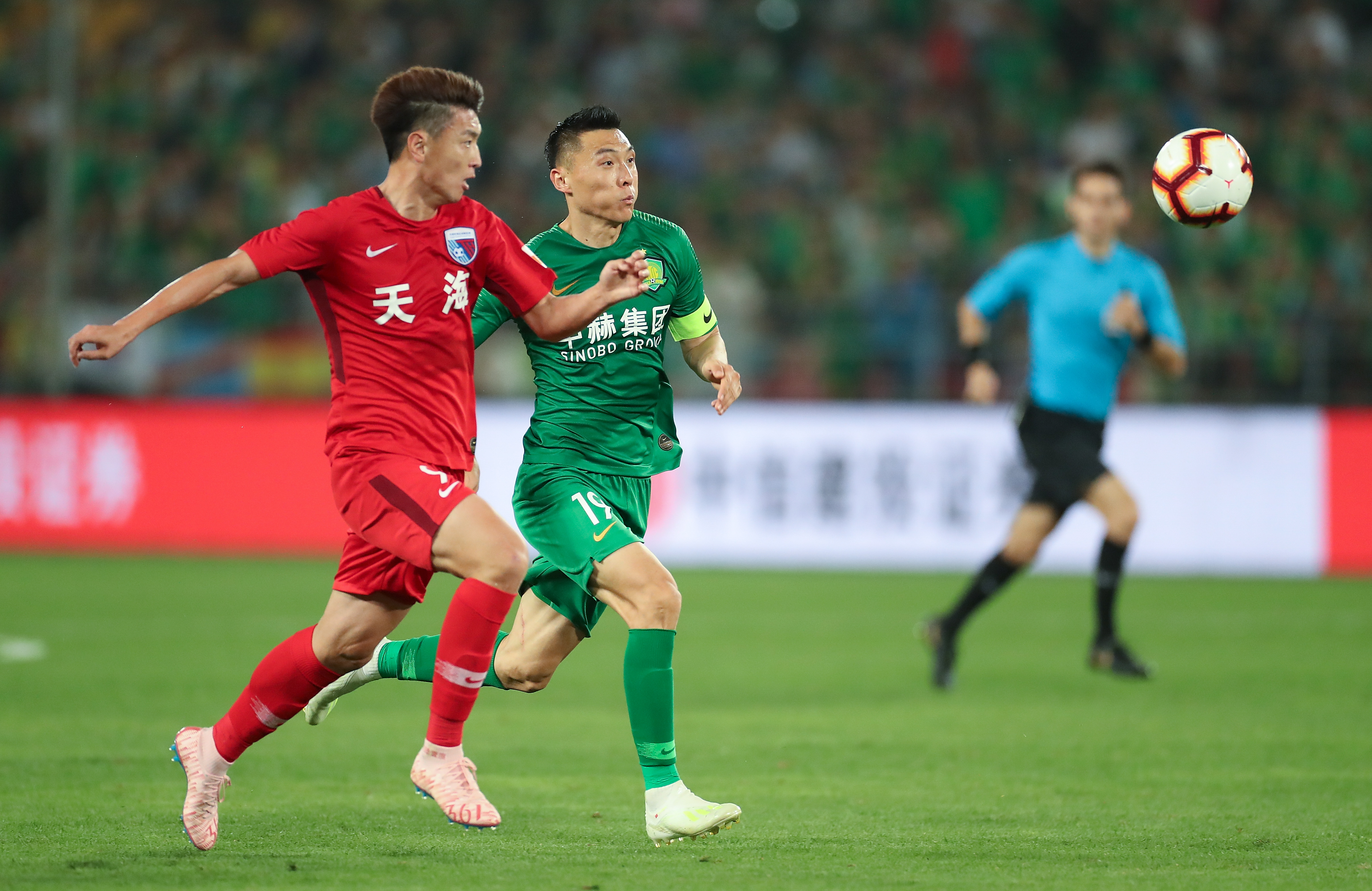 官方：巴萨欧冠主场战法兰克福的比赛将重返诺坎普进行（官宣：巴萨欧冠主场对阵法兰克福将回到诺坎普）