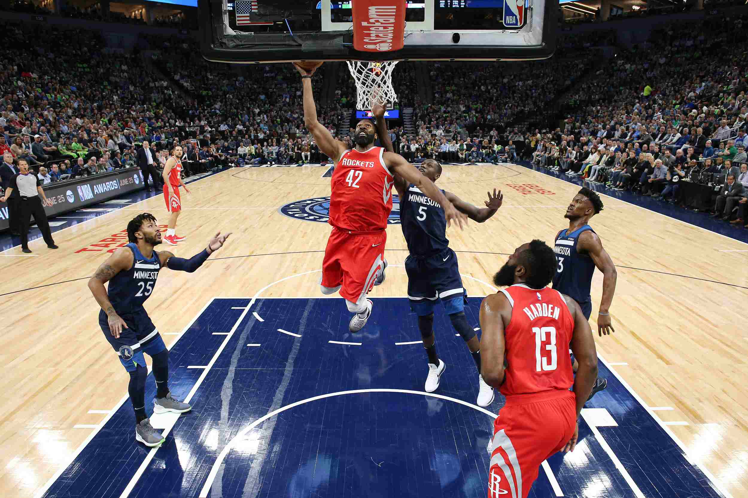 21分钟怒砍0分0板！辽篮天才后卫隐身：郭士强后悔让他进国家队？（21分钟交出0分0板，辽篮天才后卫迷失：郭士强会为国家队征召感到后悔吗？）