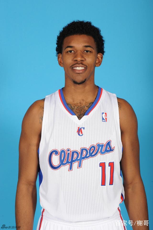 本赛季霍姆格伦出场时，雷霆战绩为20胜0负未尝一败（霍姆格伦出战，雷霆本季20战全胜）