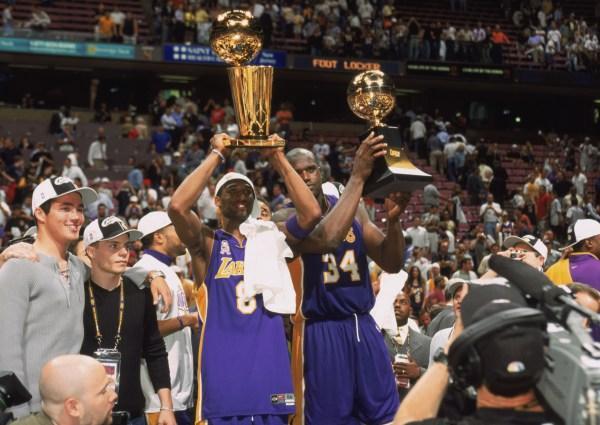 太阳报：英超想本赛季引入裁判摄像头，联盟将要求俱乐部同意（太阳报：英超计划本季启用裁判摄像头，需经各俱乐部批准）