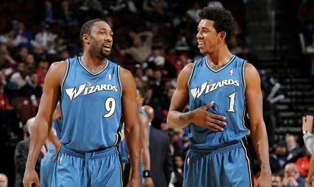 澳超半场：科斯格罗夫失良机，西悉尼流浪者暂0-0奥克兰（澳超上半场：科斯格罗夫错失良机，西悉尼流浪者与奥克兰互交白卷）