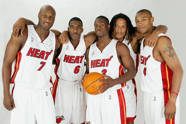 官方：温特图尔8人感染传染病缺席，本轮对阵锡永比赛推迟（官方通报：温特图尔8人因传染病缺阵，本轮对锡永的比赛延期）