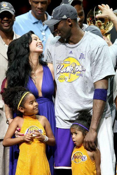 仅次于拉莫斯和魔笛，佩里西奇是欧冠打入点球第三年长的球员（佩里西奇位列欧冠点球进球年长榜第三，仅逊拉莫斯与莫德里奇）