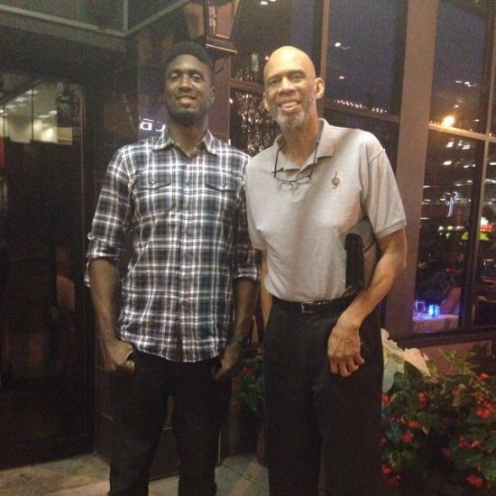 不给机会了？曝阿隆索已失去皇马更衣室掌控权，输曼城或被解雇（阿隆索失去皇马更衣室话语权？若负曼城恐被解雇）