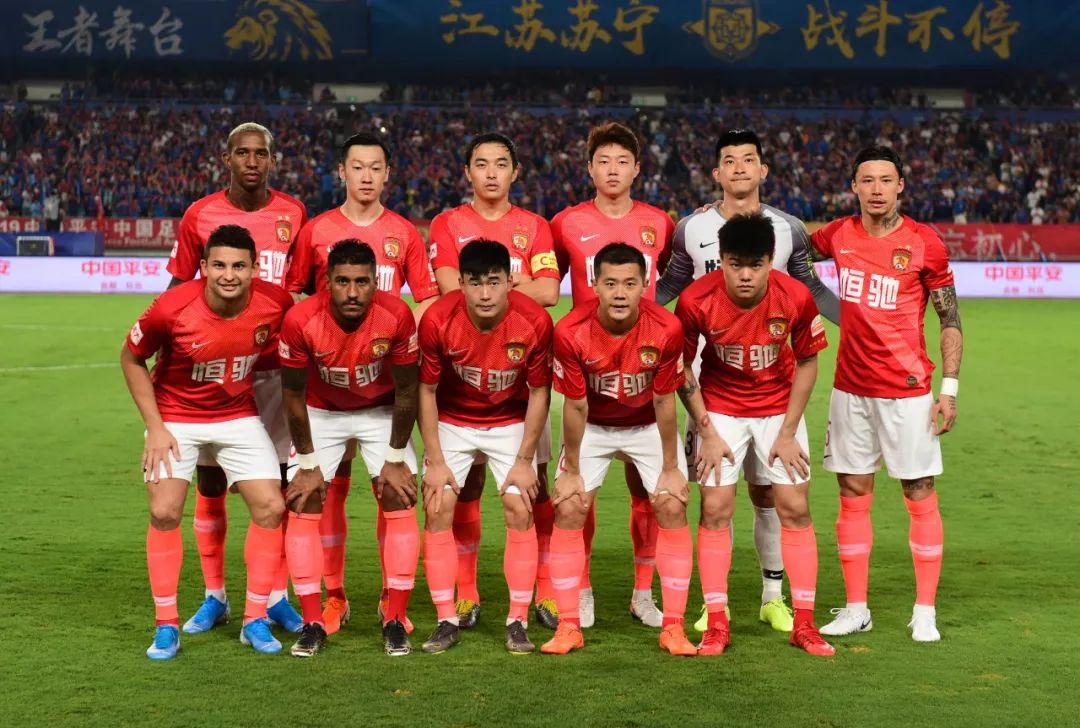 还有钱双外援？NBL场均3分2板内线离队 据传将加盟四川男篮（NBL场均3分2板内线离队，传将加盟四川男篮：四川还能启用双外援吗？）