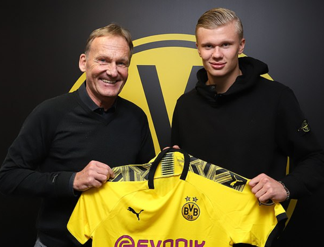 西海岸祝福邵佳一：俱乐部主教练荣升国足主帅，这是我们的荣幸（西海岸祝贺邵佳一：从俱乐部主帅升任国足主帅，我们深感荣幸）