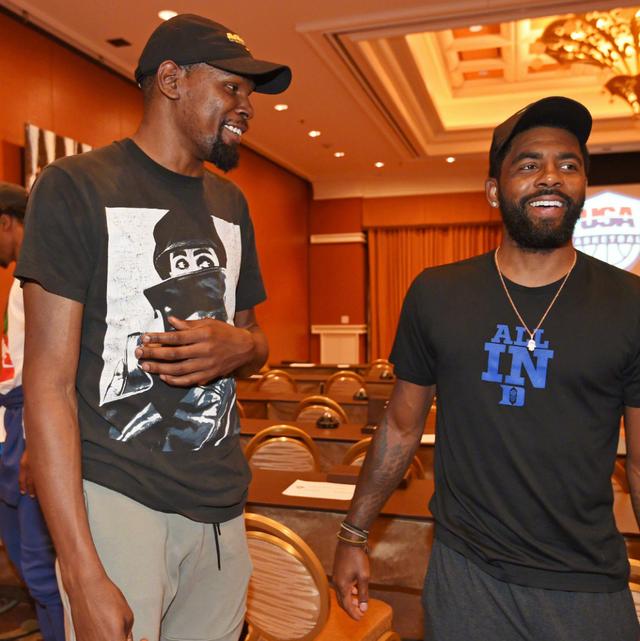 斯基拉：吉乌曾接近外租比萨，但切尔西希望让球员留在英超（斯基拉：吉乌一度接近租借加盟比萨，切尔西更倾向将其留在英超）